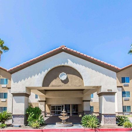 Comfort Suites Bakersfield Dış mekan fotoğraf