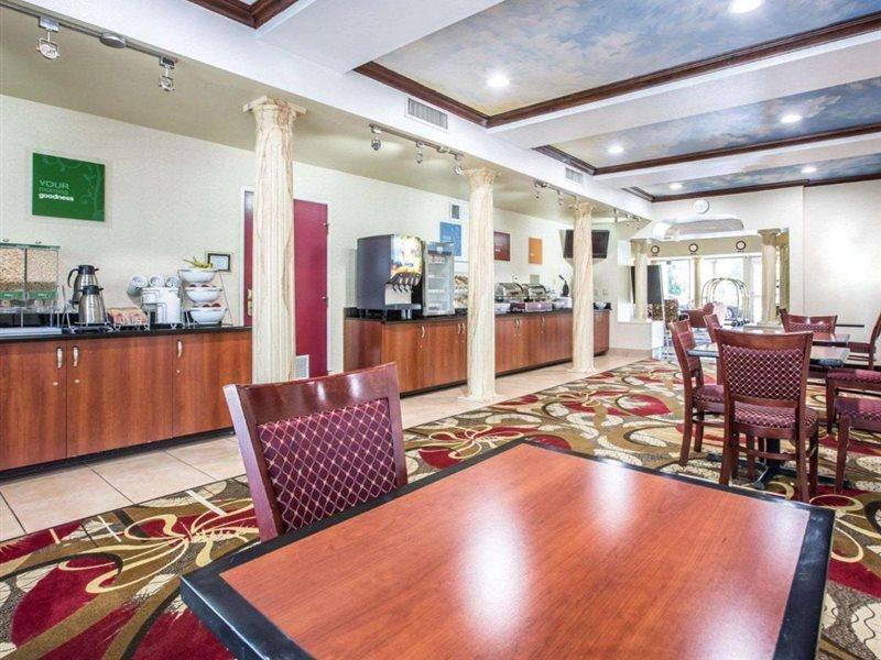 Comfort Suites Bakersfield Dış mekan fotoğraf