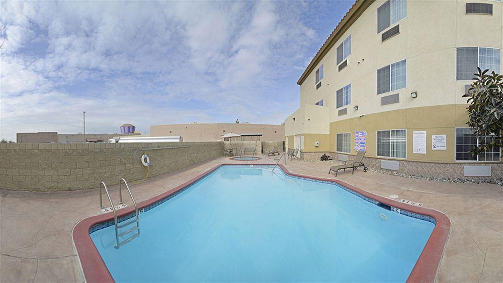 Comfort Suites Bakersfield Dış mekan fotoğraf