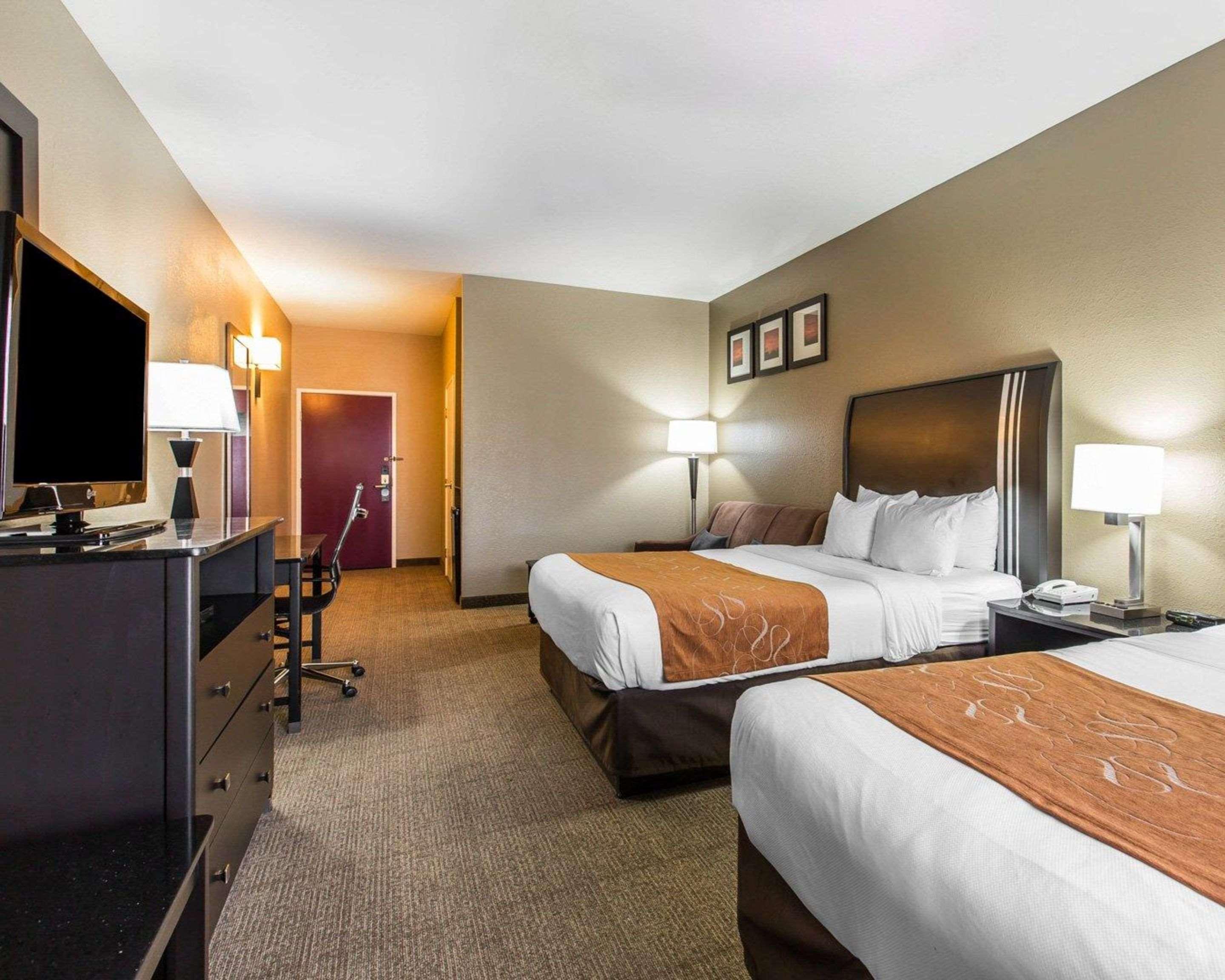 Comfort Suites Bakersfield Dış mekan fotoğraf
